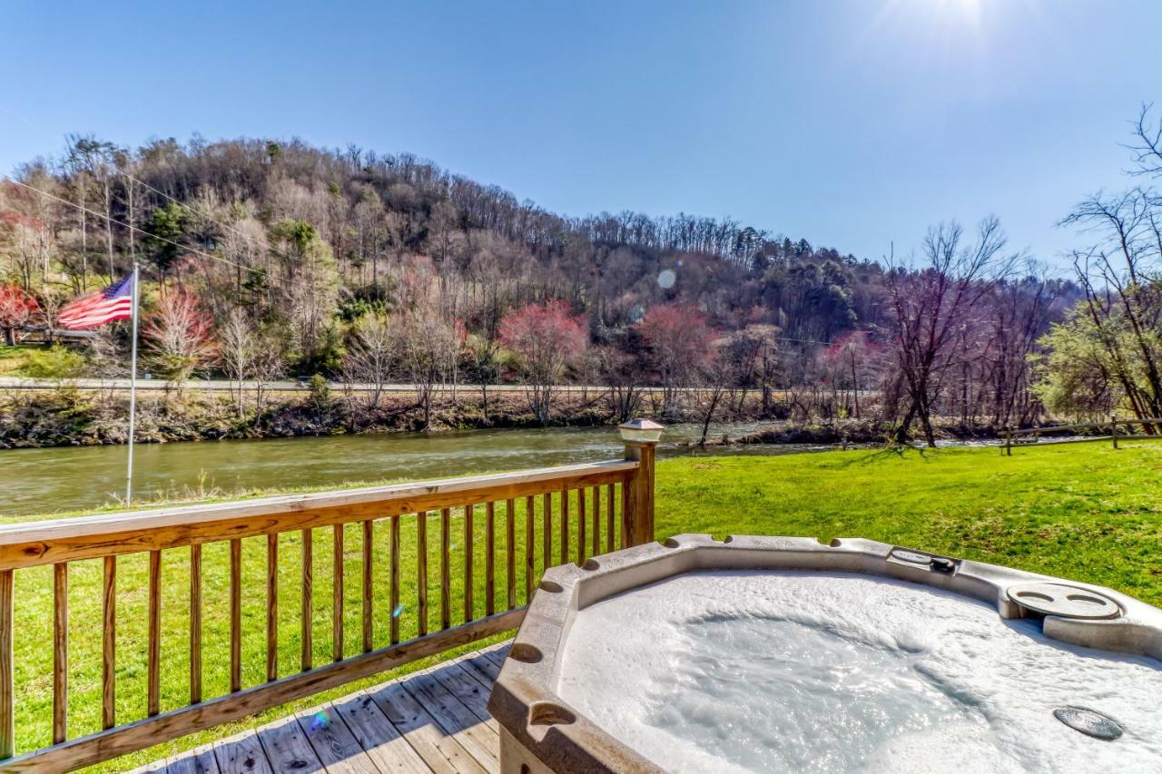 2 Bed 2 Bath Vacation Home In Whittier III Eksteriør bilde