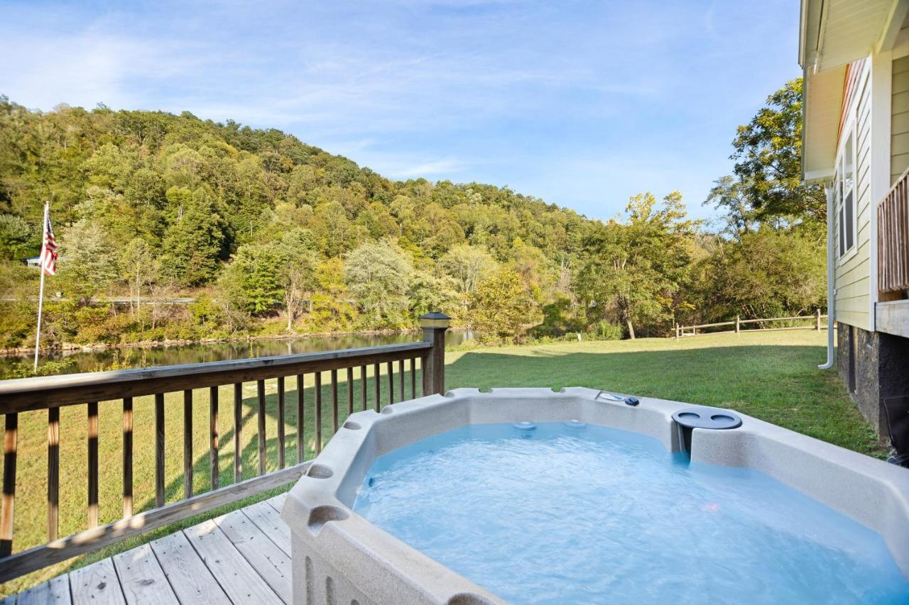 2 Bed 2 Bath Vacation Home In Whittier III Eksteriør bilde